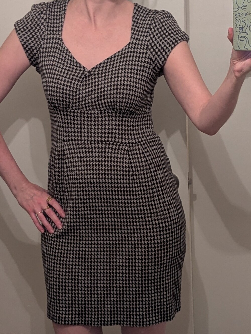Banana Republic Cap Sleeve Houndstooth Black And Cream Midi Dress